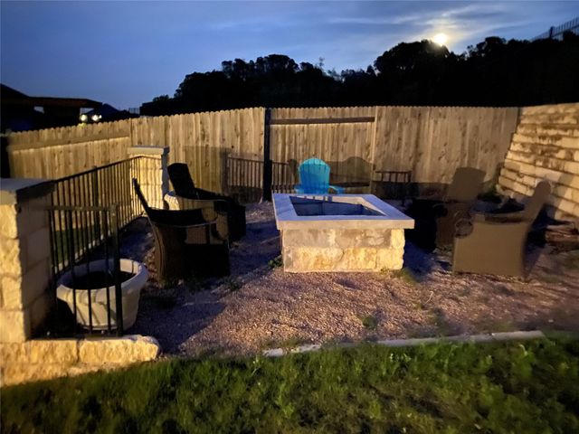 175 Senna DR, Dripping Springs, TX 78620