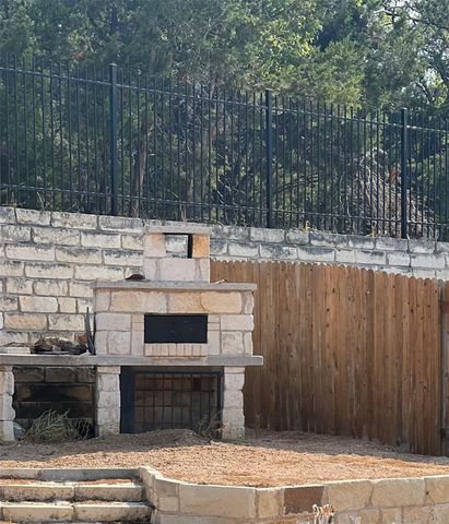 175 Senna DR, Dripping Springs, TX 78620