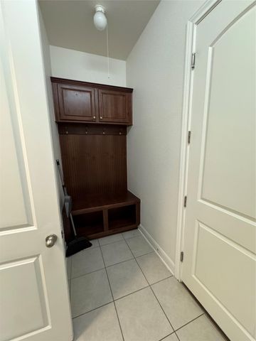 175 Senna DR, Dripping Springs, TX 78620