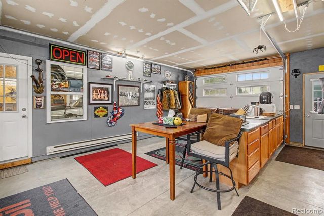 9631 Byron Road, Howell, MI 48855