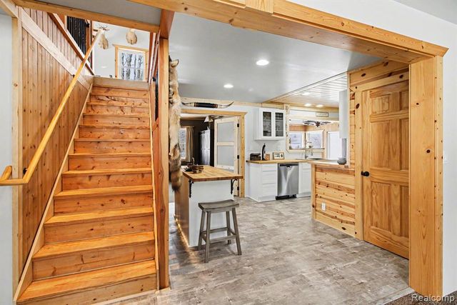 9631 Byron Road, Howell, MI 48855