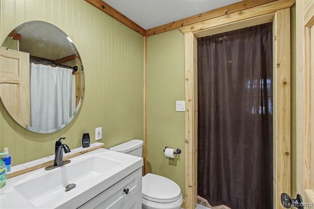 9631 Byron Road, Howell, MI 48855