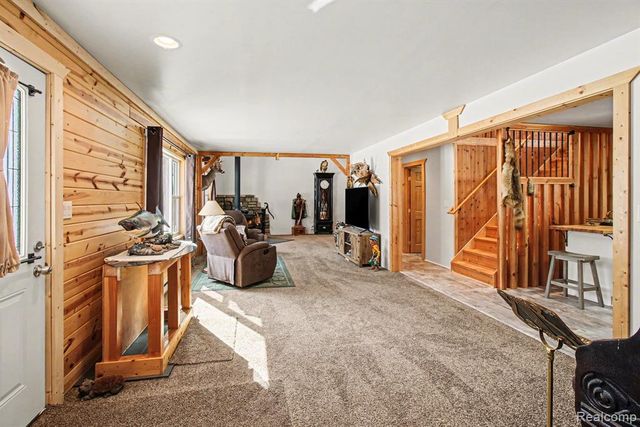 9631 Byron Road, Howell, MI 48855