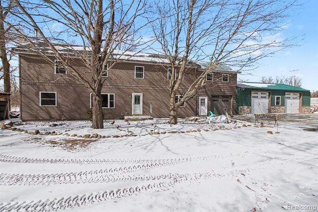 9631 Byron Road, Howell, MI 48855