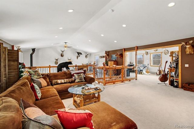 9631 Byron Road, Howell, MI 48855