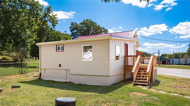 2383 Chandlersville Road, Zanesville, OH 43701