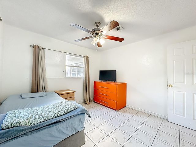 4314 DERBYSHIRE LANE, Orlando, FL 32812