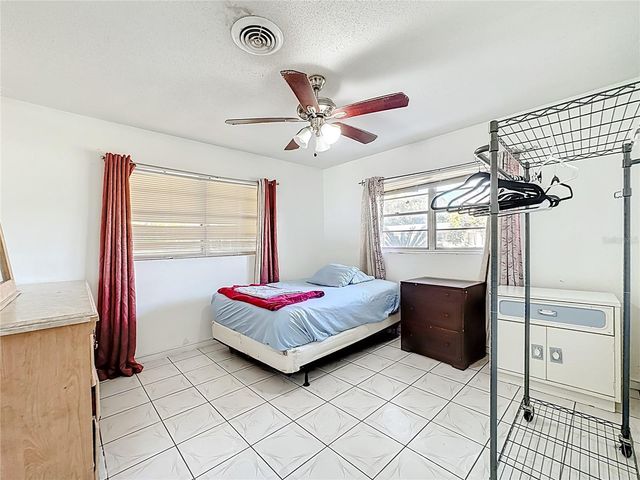 4314 DERBYSHIRE LANE, Orlando, FL 32812