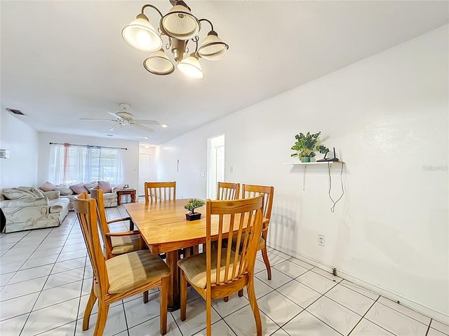 4314 DERBYSHIRE LANE, Orlando, FL 32812