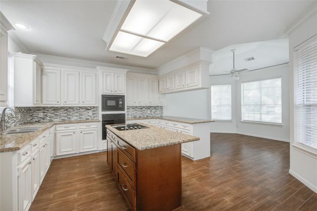 1823 Fantasy Woods Drive, Houston, TX 77094