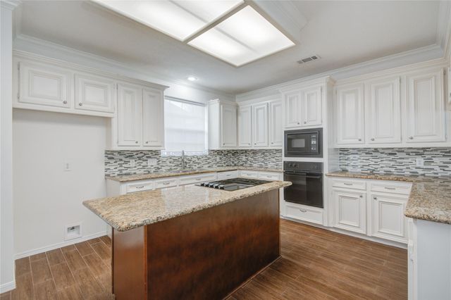 1823 Fantasy Woods Drive, Houston, TX 77094