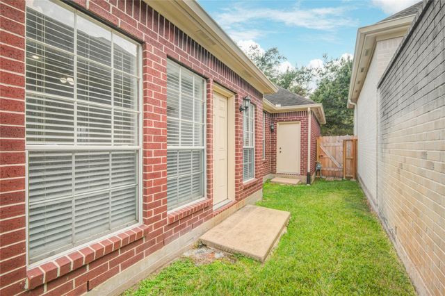 1823 Fantasy Woods Drive, Houston, TX 77094