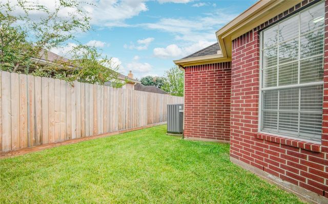 1823 Fantasy Woods Drive, Houston, TX 77094