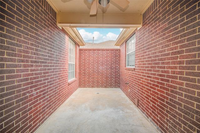 1823 Fantasy Woods Drive, Houston, TX 77094