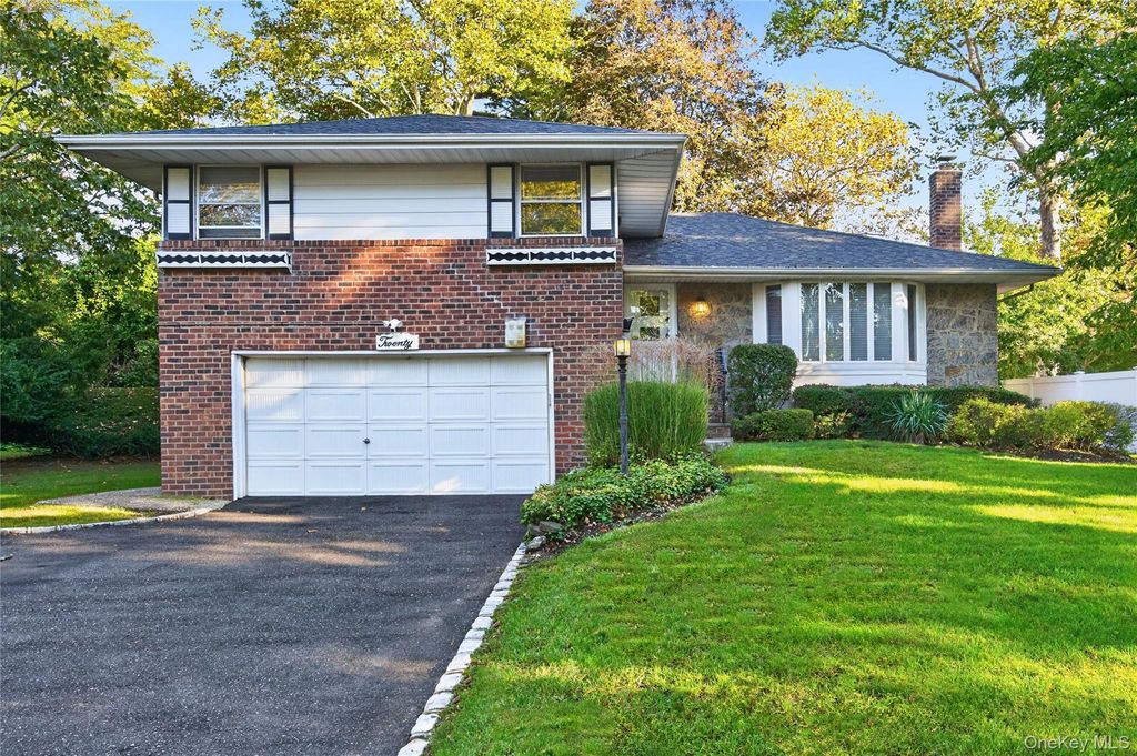 20 Canterbury Road, Woodbury, NY 11797 — exterior