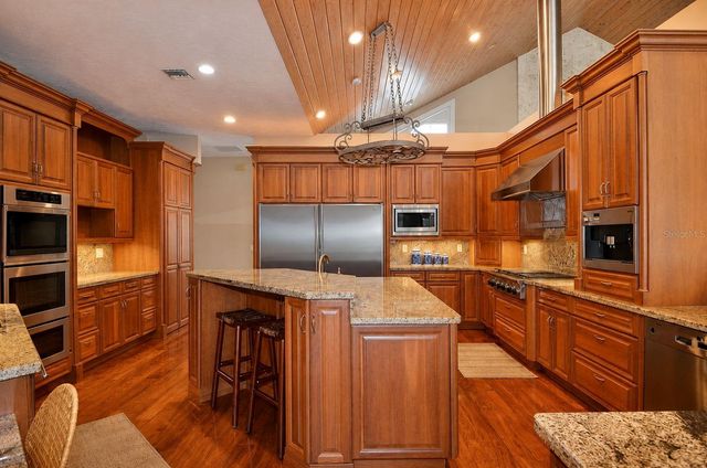 630 N RIVER ROAD, Venice, FL 34293