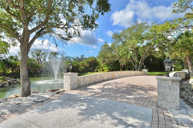 630 N RIVER ROAD, Venice, FL 34293