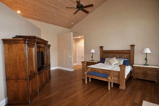630 N RIVER ROAD, Venice, FL 34293