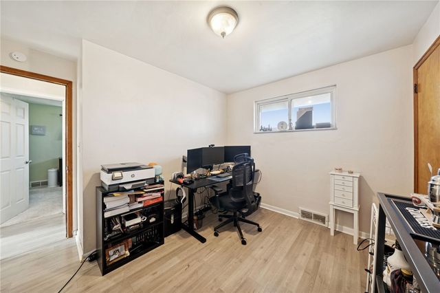 203 Sherrie Dr, Plum Boro, PA 15239