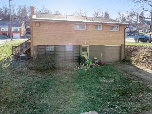 203 Sherrie Dr, Plum Boro, PA 15239