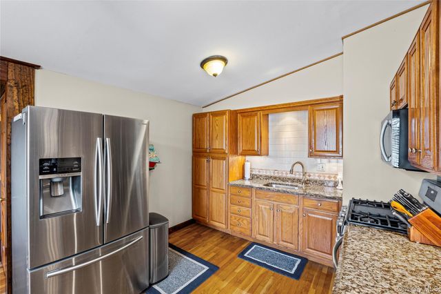 443 Renee Drive, Bayport, NY 11705