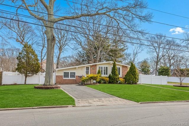 443 Renee Drive, Bayport, NY 11705