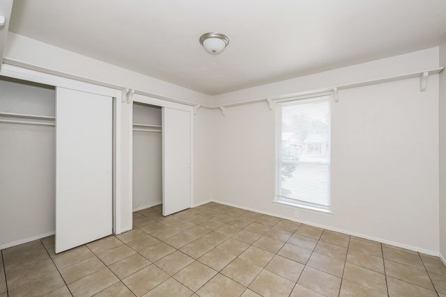 306 Linklea Drive, Duncanville, TX 75137