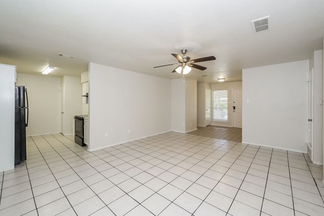 306 Linklea Drive, Duncanville, TX 75137