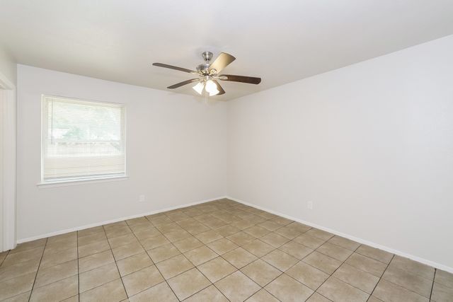 306 Linklea Drive, Duncanville, TX 75137