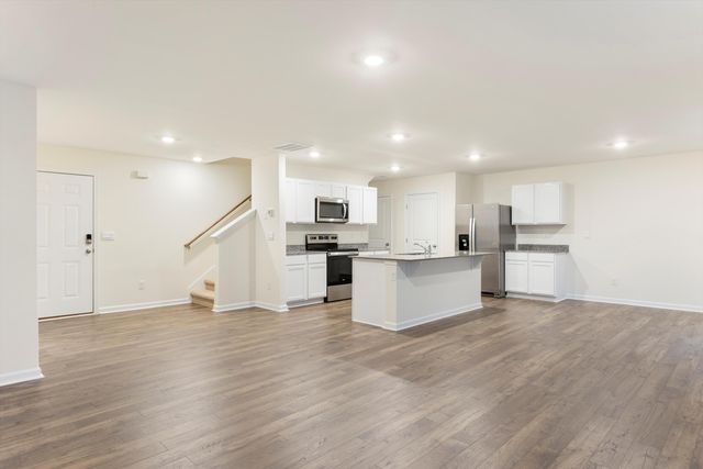 196 Quarter Street, Rossville, GA 30741