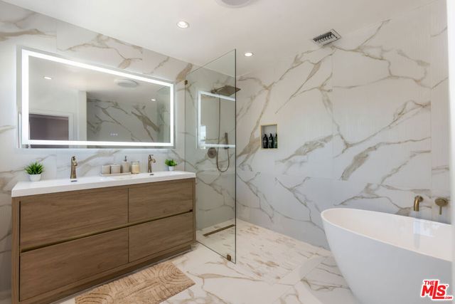 6316 Drexel Avenue, Los Angeles, CA 90048
