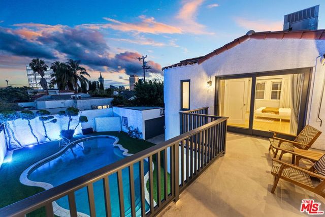 6316 Drexel Avenue, Los Angeles, CA 90048