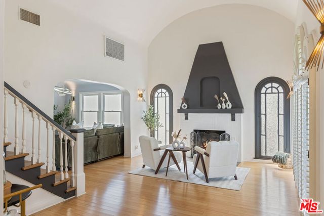 6316 Drexel Avenue, Los Angeles, CA 90048