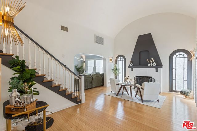 6316 Drexel Avenue, Los Angeles, CA 90048
