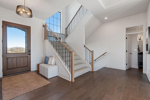 1979 Leaping Deer Circle, Medina, MN 55340