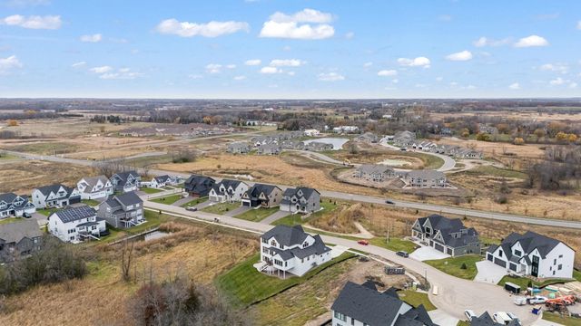 1979 Leaping Deer Circle, Medina, MN 55340