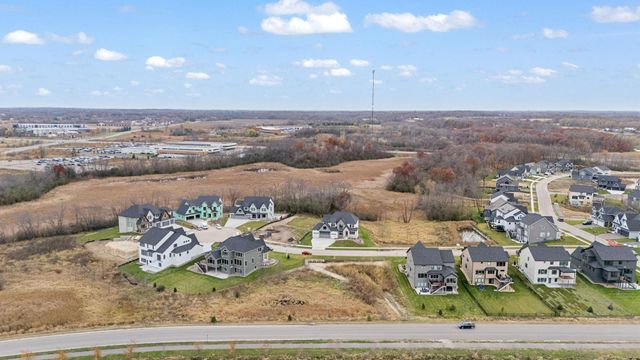 1979 Leaping Deer Circle, Medina, MN 55340