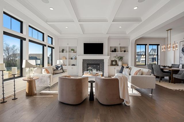 1979 Leaping Deer Circle, Medina, MN 55340