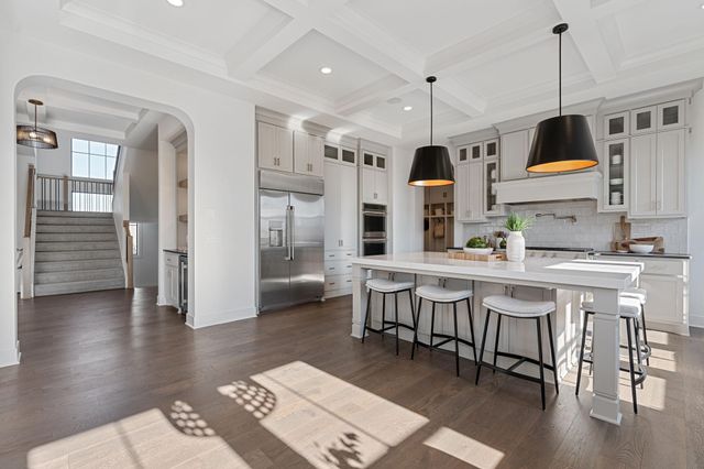 1979 Leaping Deer Circle, Medina, MN 55340