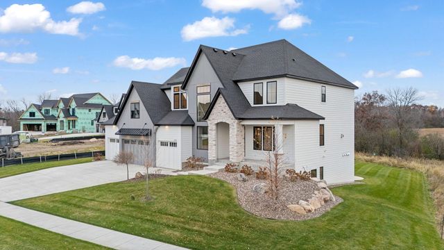 1979 Leaping Deer Circle, Medina, MN 55340