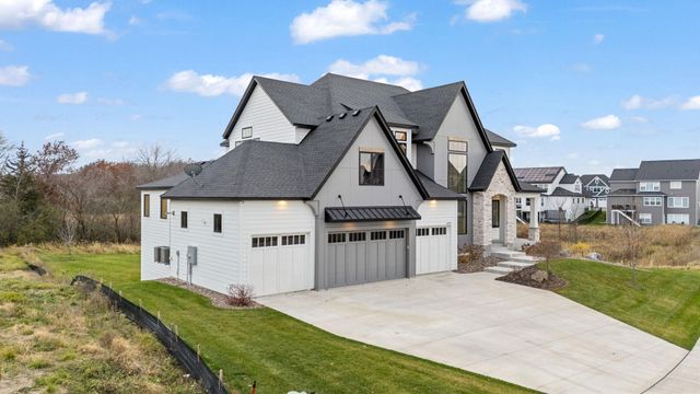 1979 Leaping Deer Circle, Medina, MN 55340