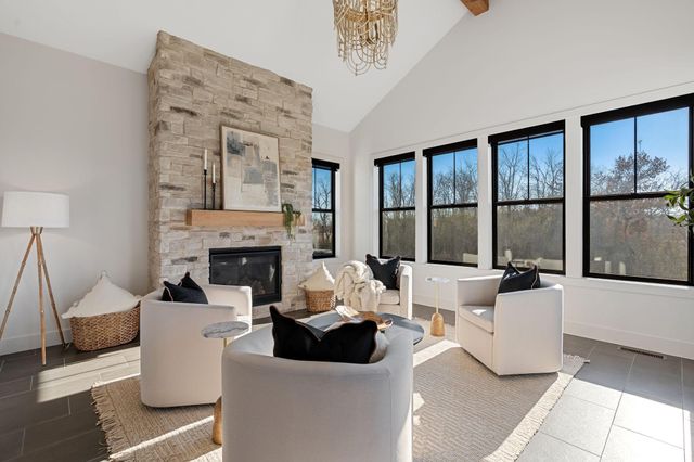 1979 Leaping Deer Circle, Medina, MN 55340