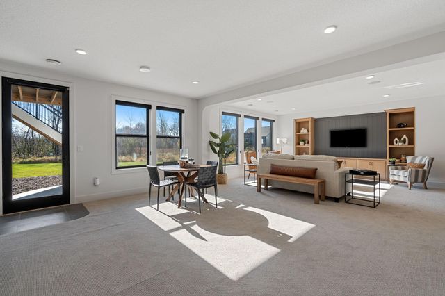 1979 Leaping Deer Circle, Medina, MN 55340