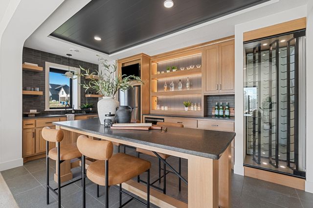 1979 Leaping Deer Circle, Medina, MN 55340