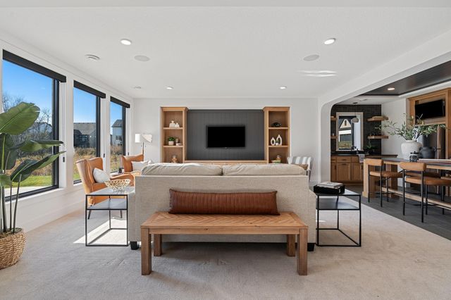 1979 Leaping Deer Circle, Medina, MN 55340