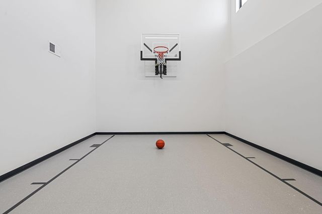 1979 Leaping Deer Circle, Medina, MN 55340