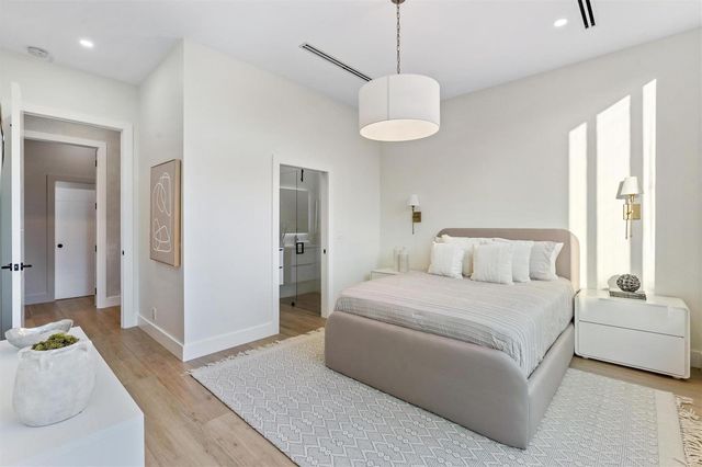 2221 NE 19th Street, Fort Lauderdale, FL 33305