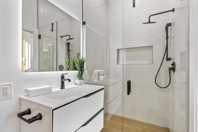 2221 NE 19th Street, Fort Lauderdale, FL 33305