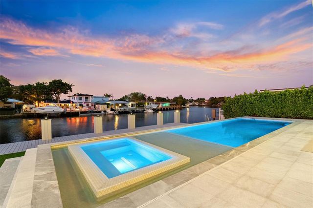 2221 NE 19th Street, Fort Lauderdale, FL 33305