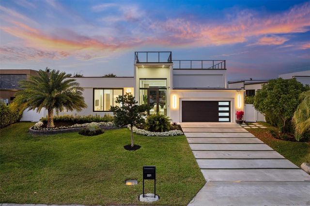 2221 NE 19th Street, Fort Lauderdale, FL 33305